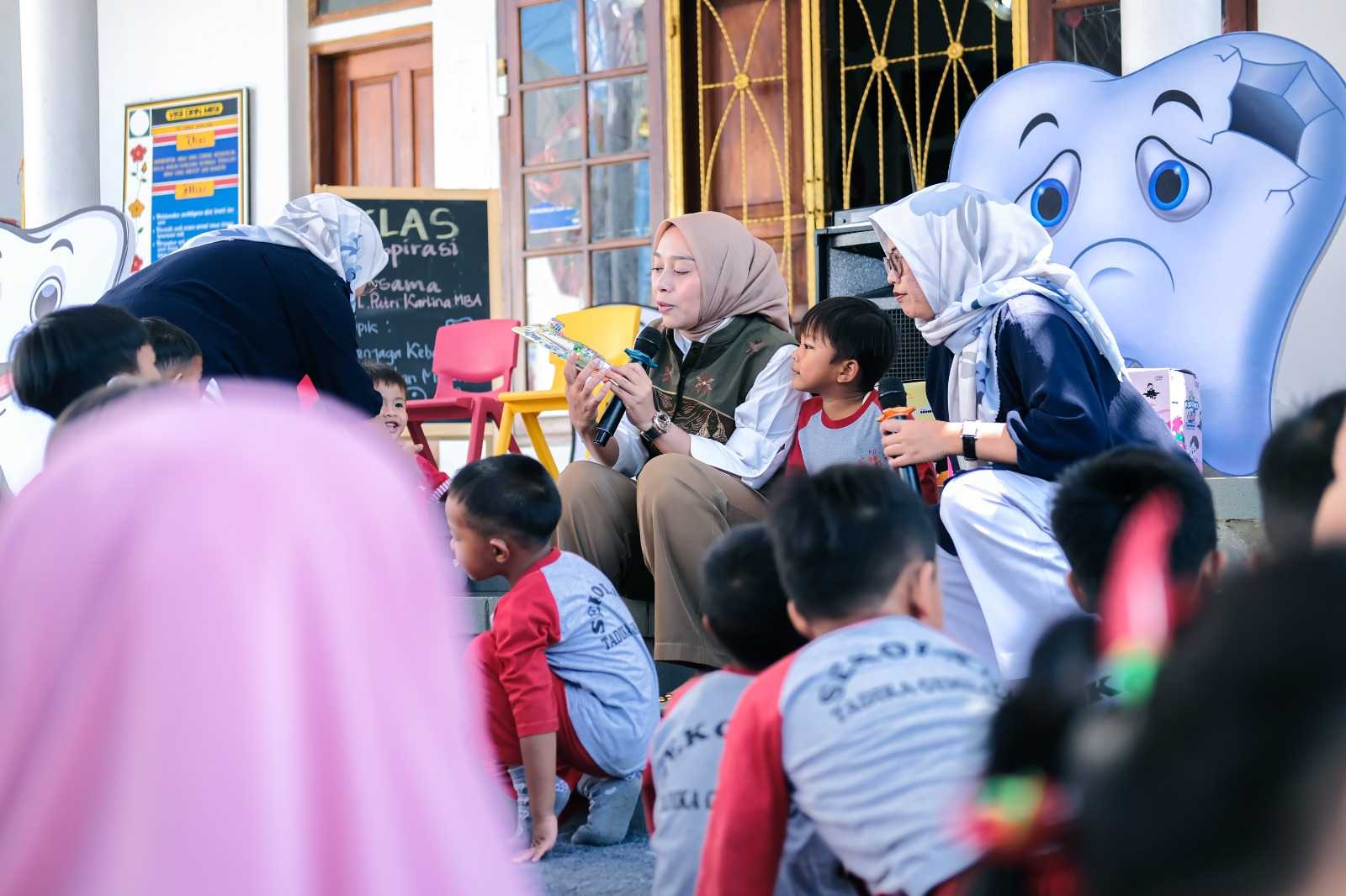 Putri Karlina Berikan Edukasi untuk Anak-Anak Tadika Gemilang Jaga Kesehatan Gigi